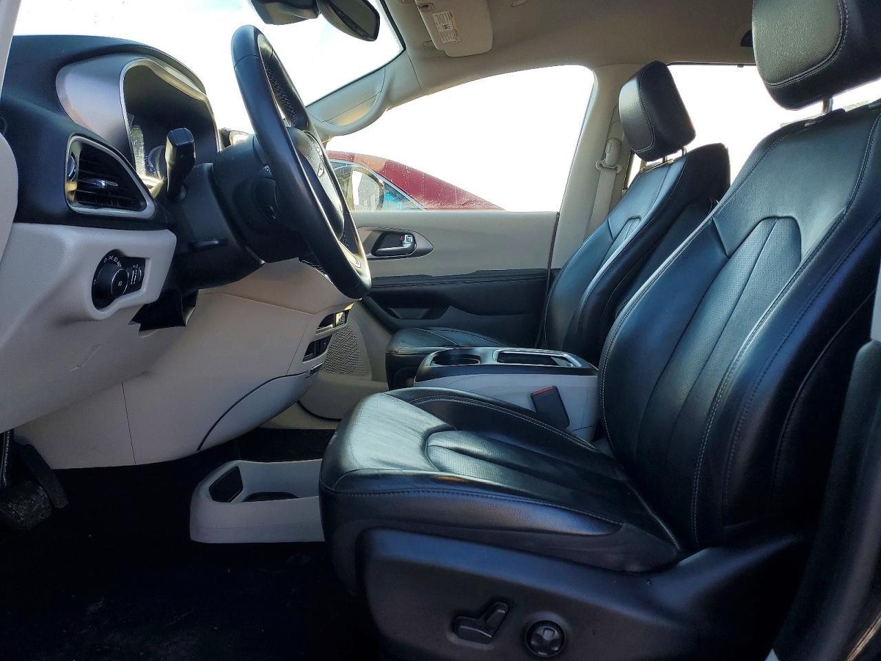2022 Chrysler Pacifica Touring L - Фото 7