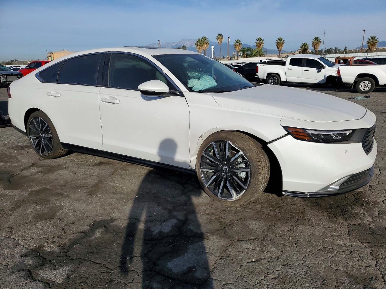 2025 Honda Accord Touring Hybrid - Image 4