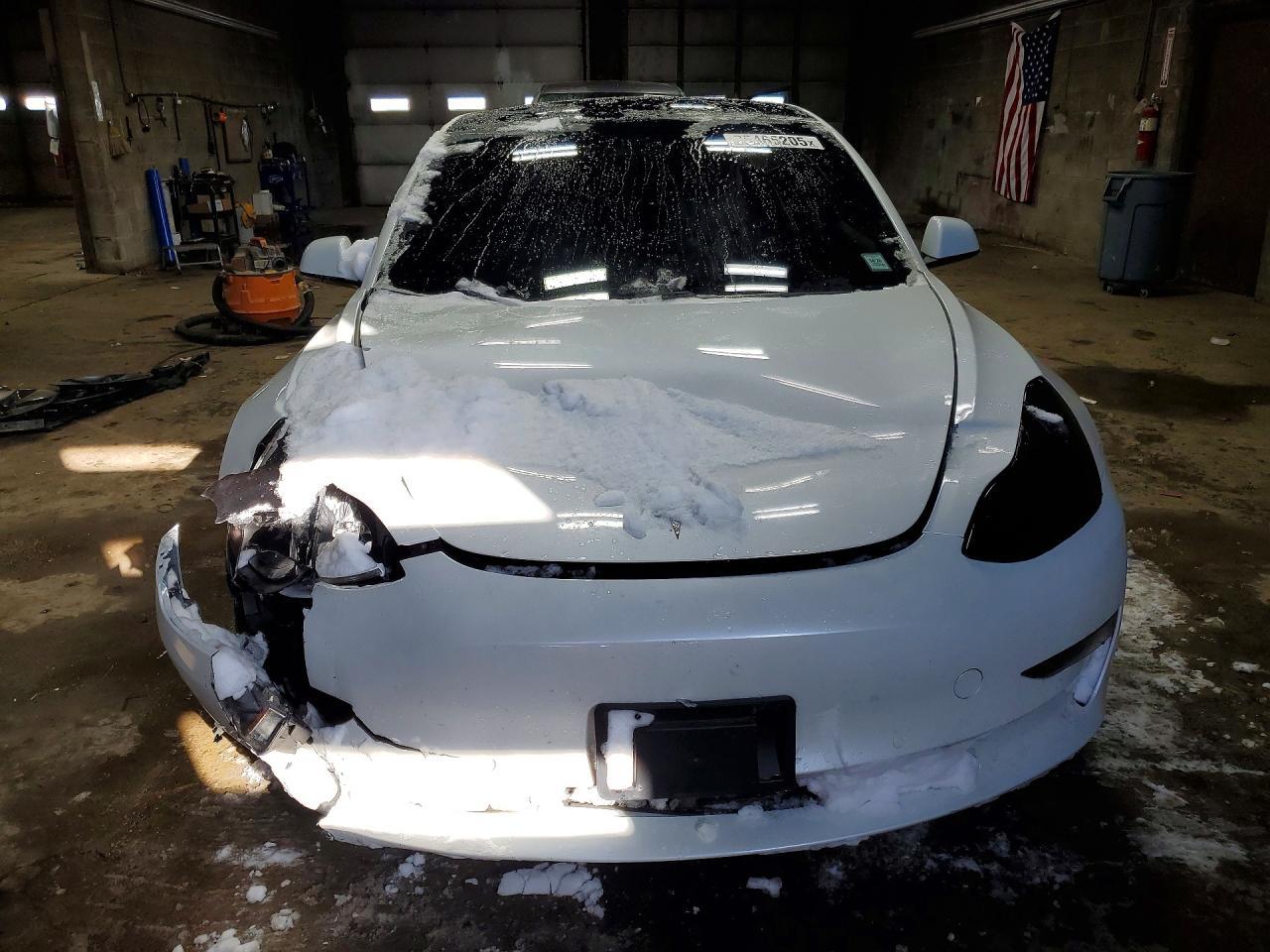 2021 Tesla Model 3 - Image 5