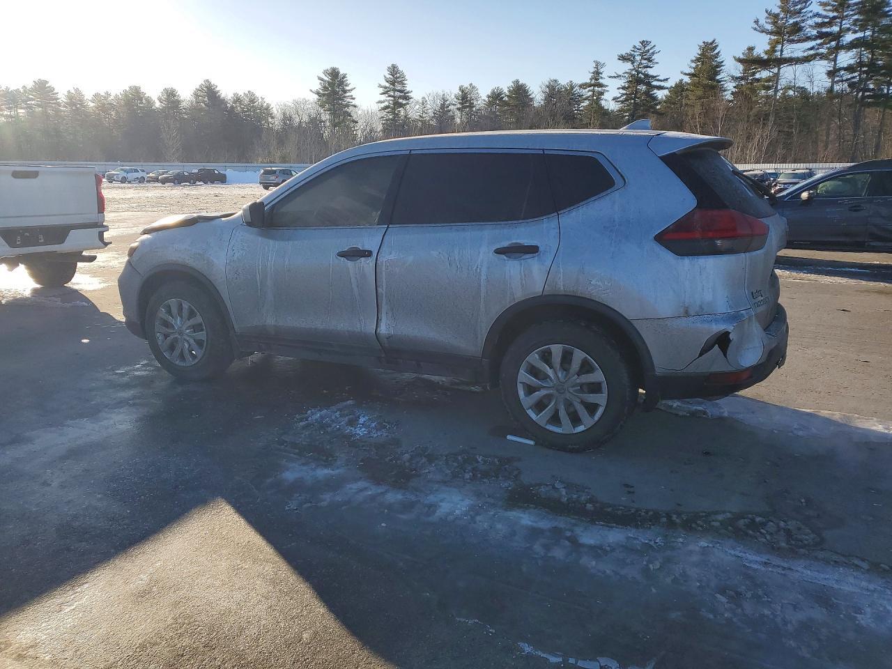 2017 Niss Rogue S - Фото 2