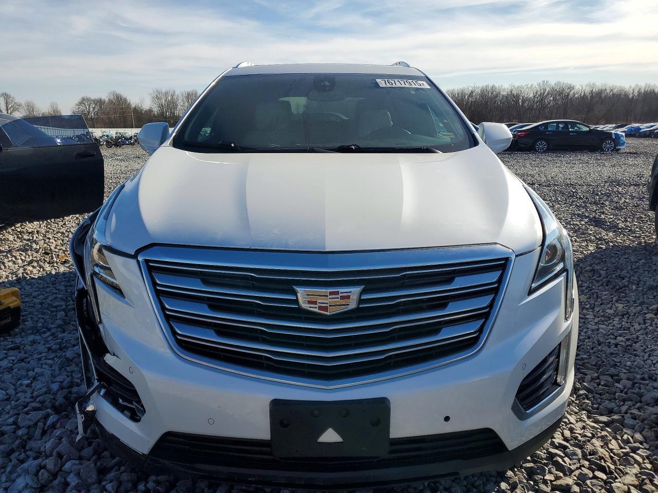 2017 Cadillac Xt5 Luxury - Image 5