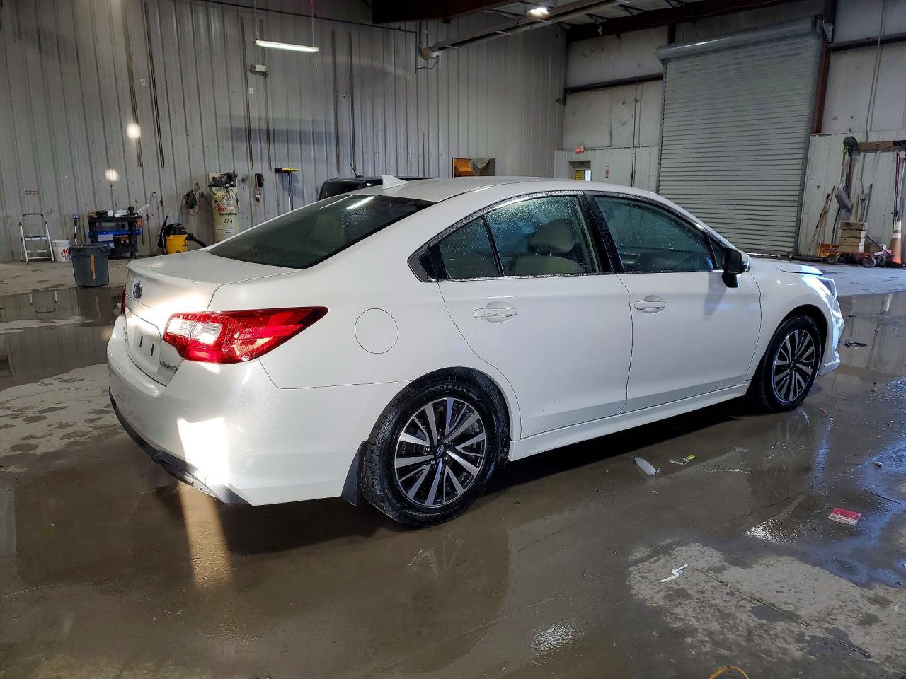 2019 Subaru Legacy 2.5I Premium - Image 3