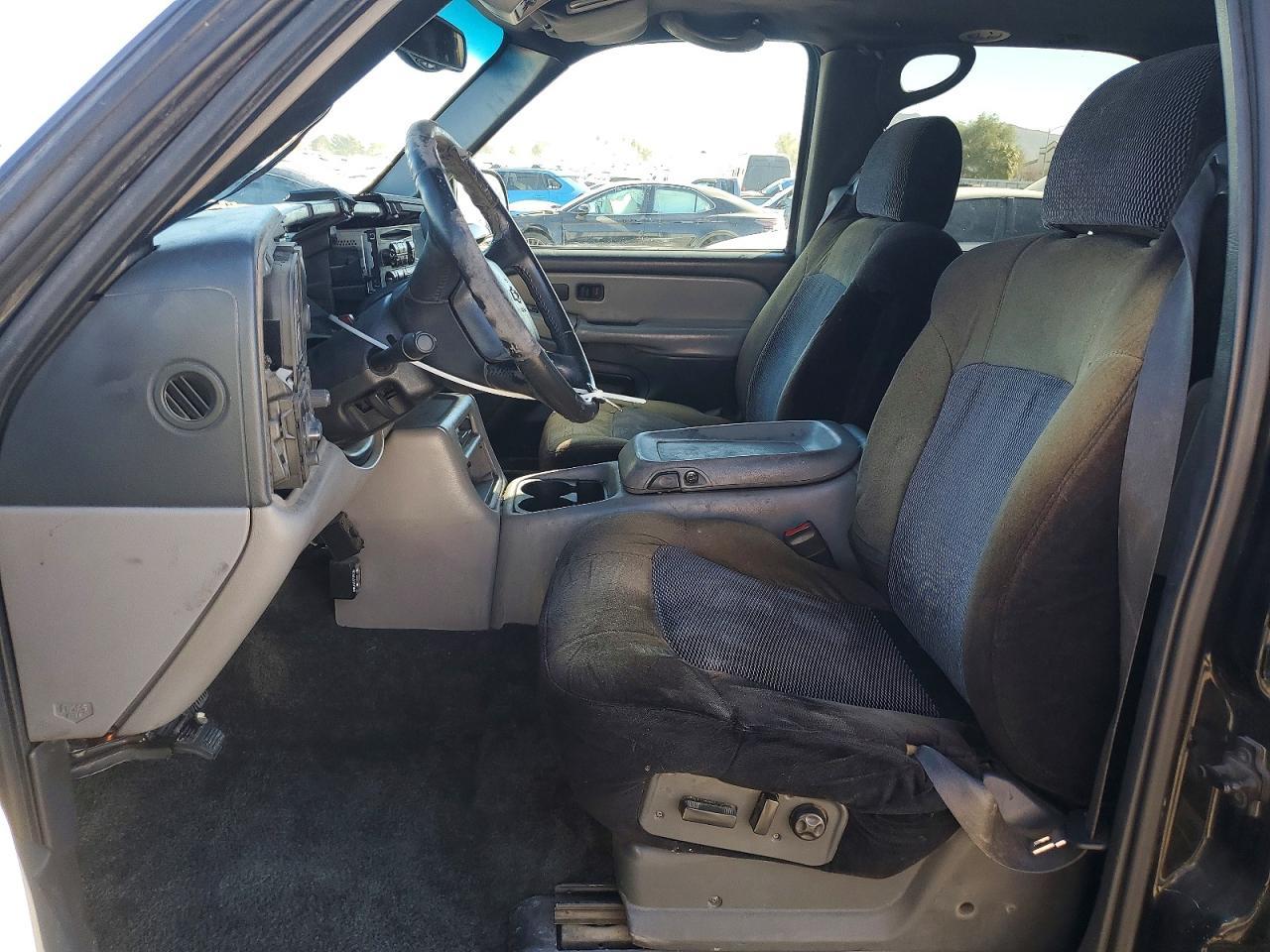 2001 Chevrolet Tahoe C1500 - Фото 7