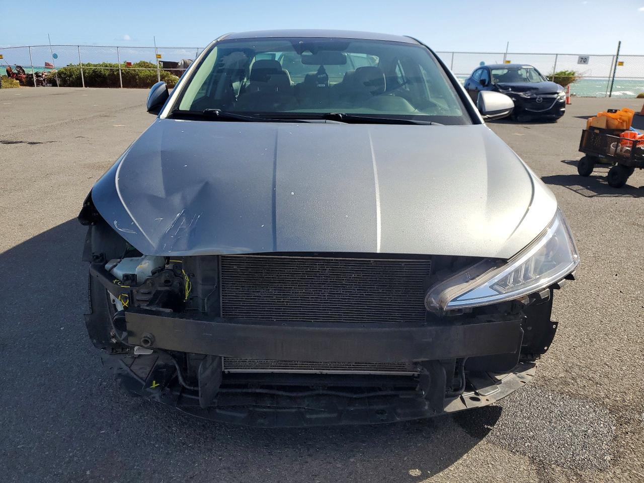 2019 Hyundai Elantra Se - Фото 5