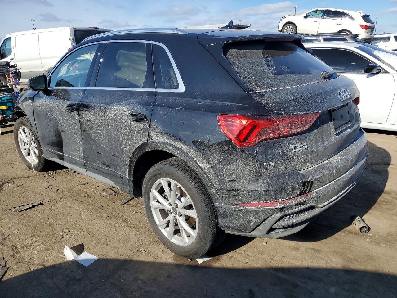 2025 Audi Q3 Premium S Line 45 - Фото 2