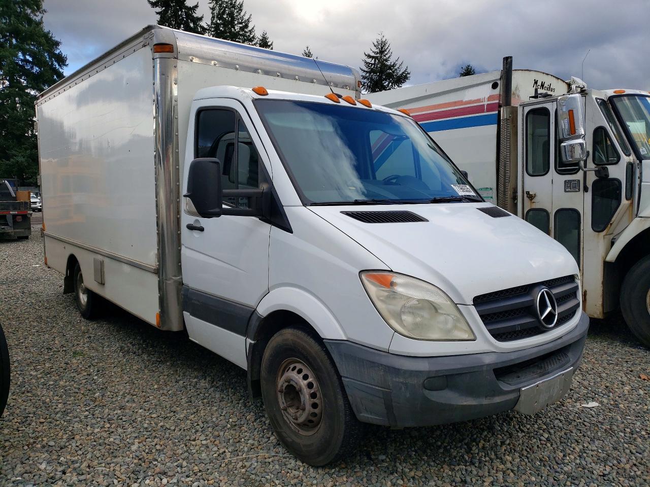 2012 Mercedes Benz Sprinter Box Truck - Image 4