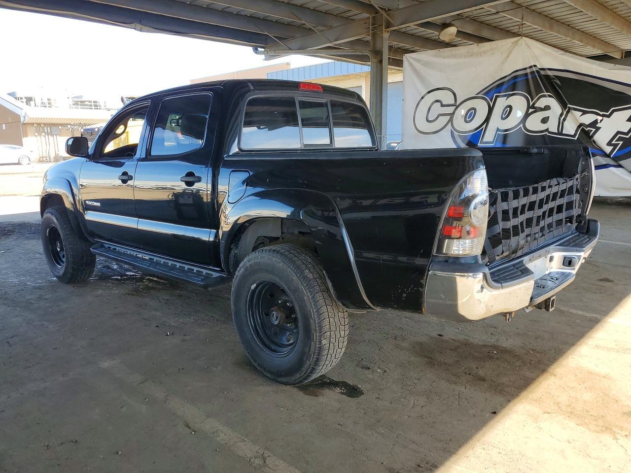2005 Toyota Tacoma Prerunner V6 - Image 2