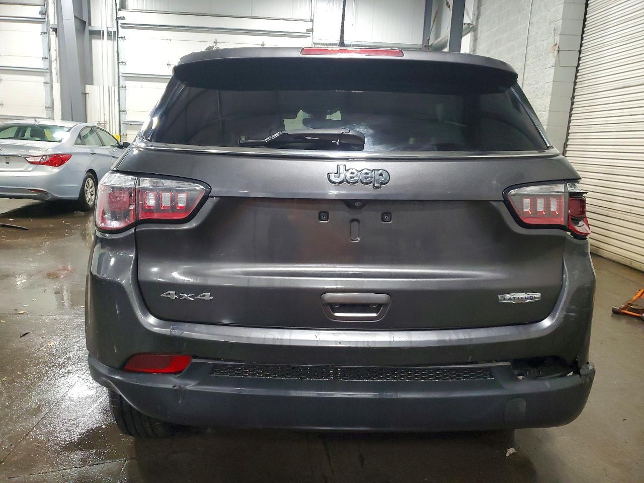 2019 Jeep Compass Latitude - Фото 6