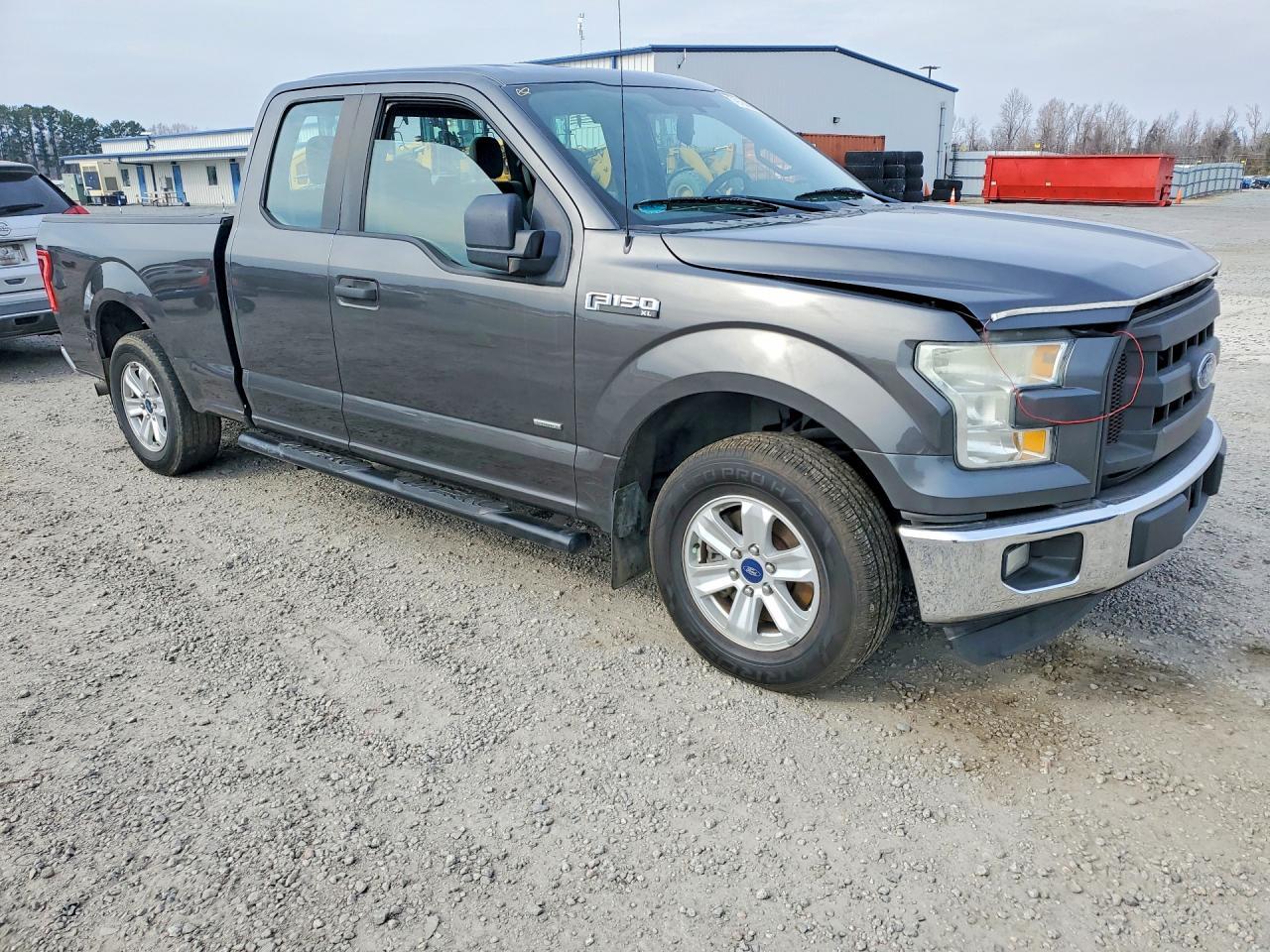 2015 Ford F150 Super Cab - Image 4