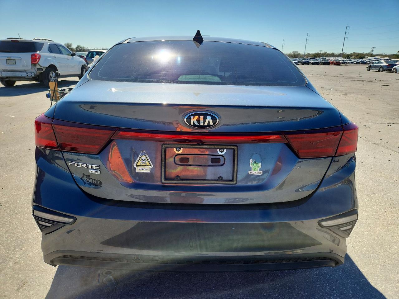 2021 Kia Forte Fe - Image 6