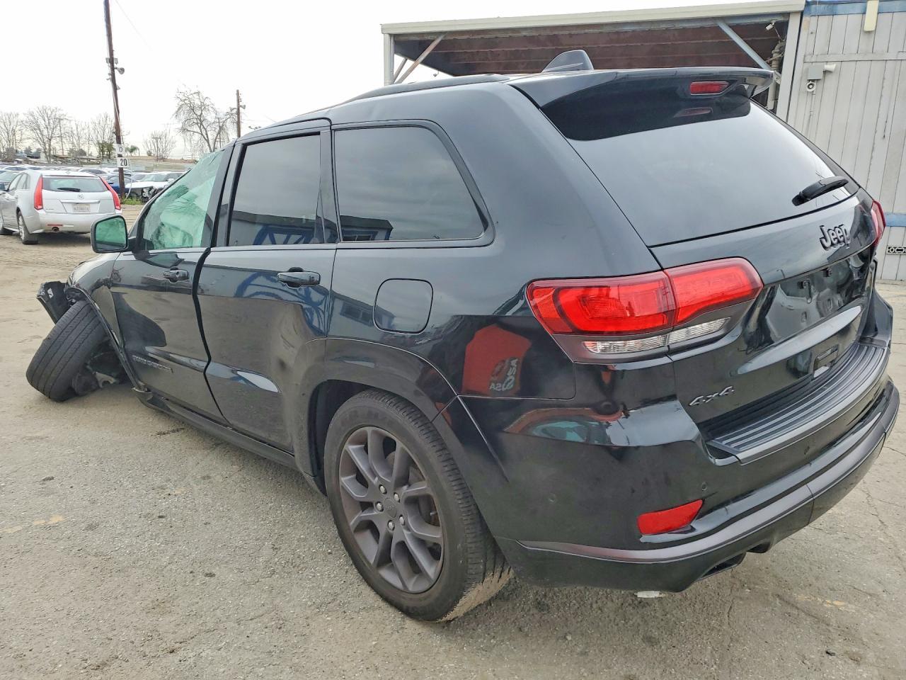 2020 Jeep Grand Cherokee Overland - Фото 2