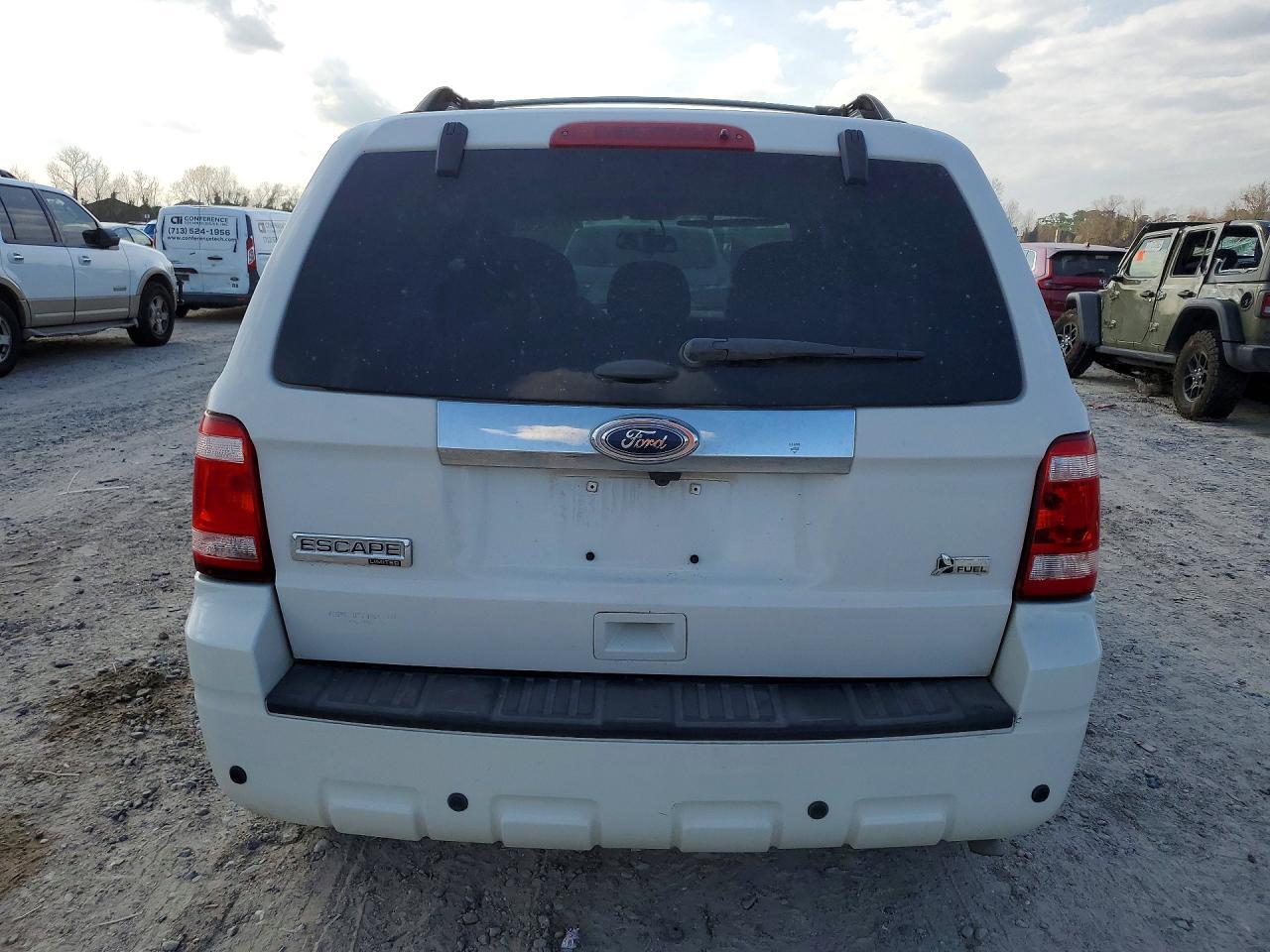 2012 Ford Escape Limited - Image 6