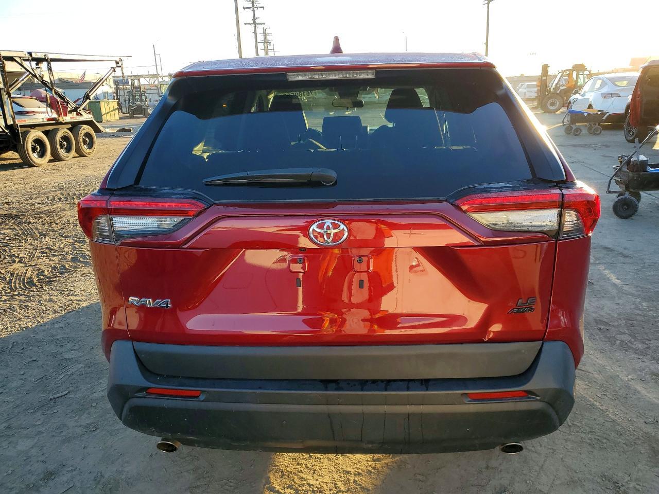 2022 Toyota Rav4 Le - Фото 6