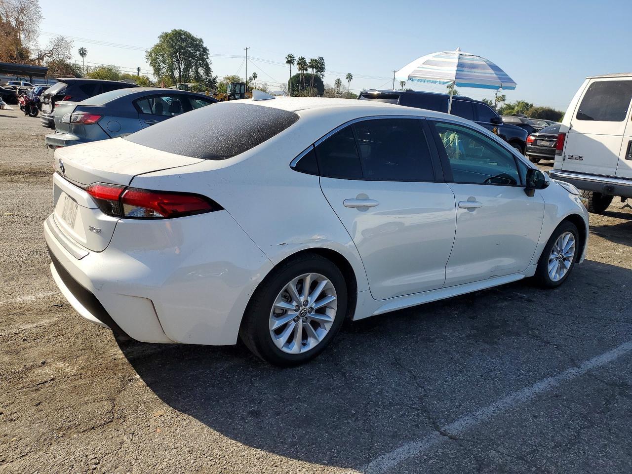 2021 Toyota Corolla Xle - Фото 3