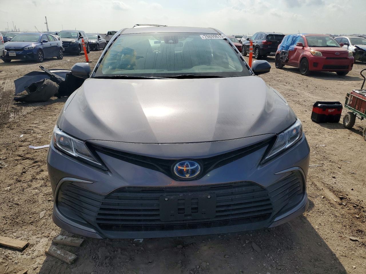 2022 Toyota Camry Le - Фото 5