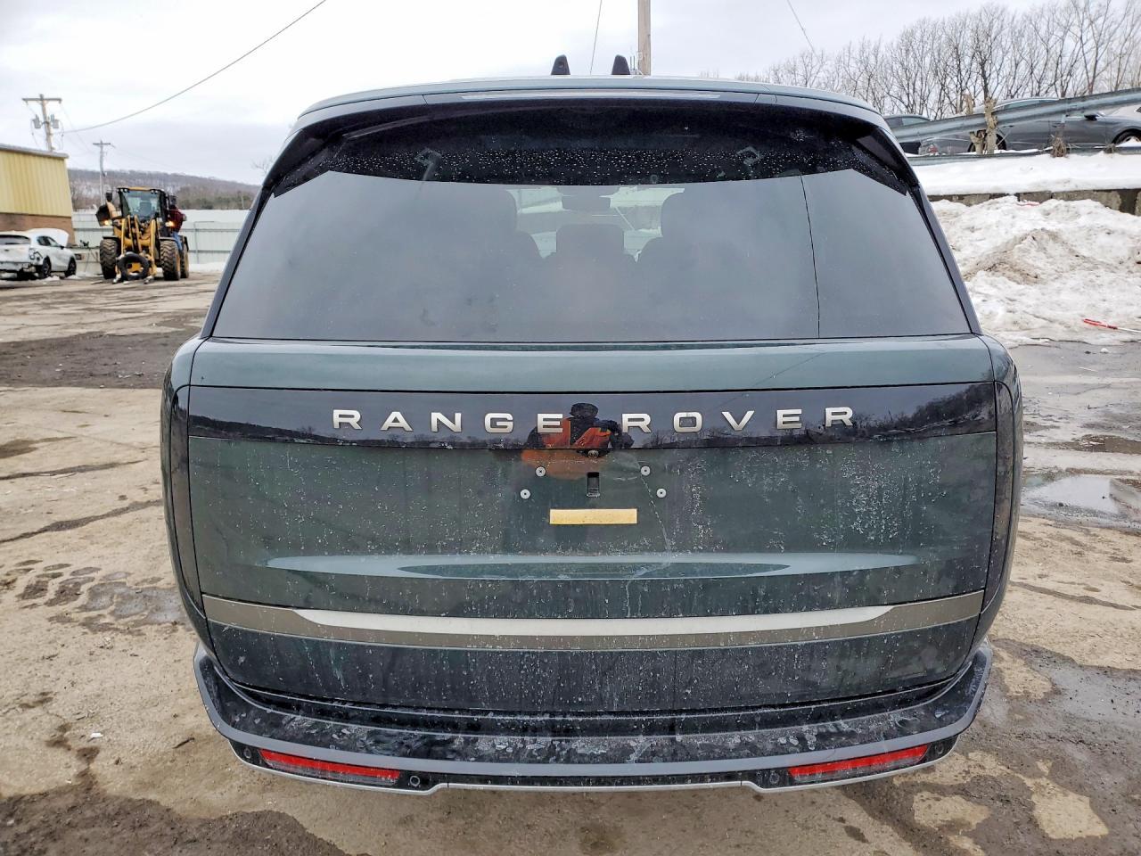 2025 Land Rover Range Rover Se - Image 6
