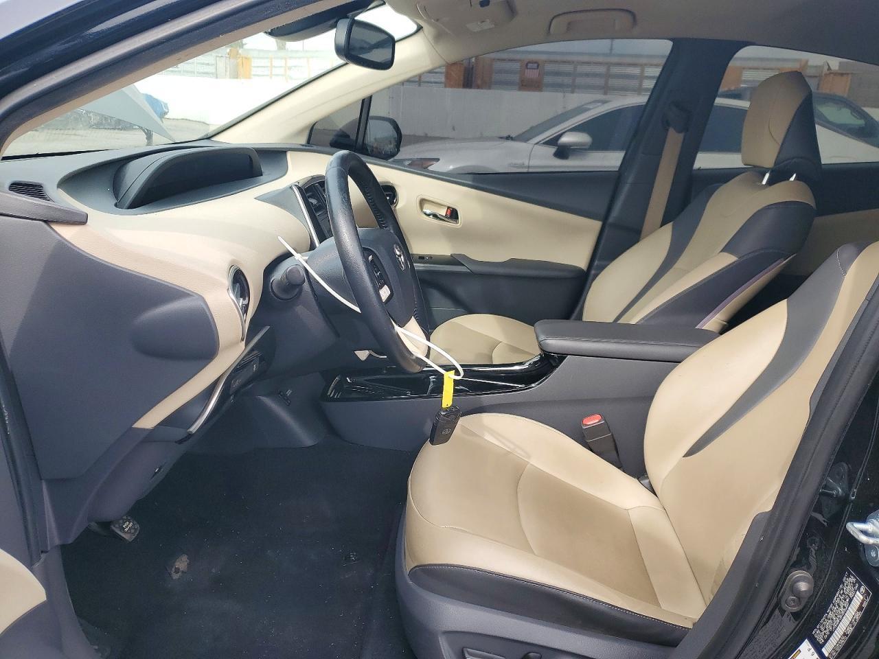 2017 Toyota Prius - Фото 7