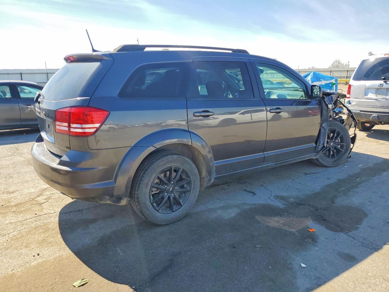 2020 Dodge Journey Se - Фото 3