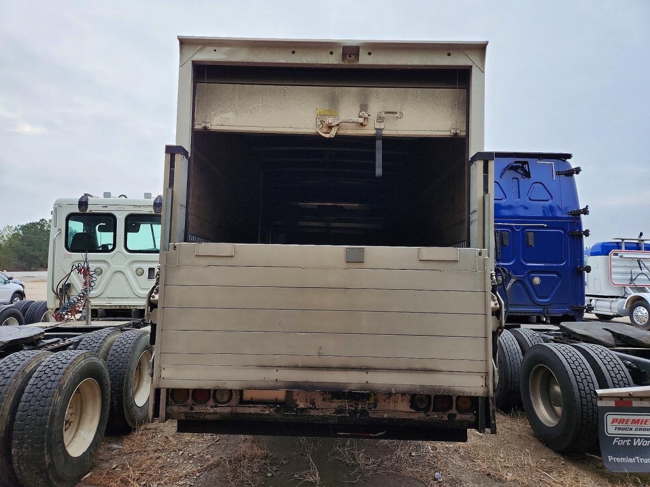 2021 Isuzu Npr Hd Box Truck - Image 6