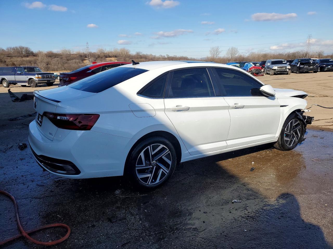 2024 Volkswagen Jetta Sel - Image 3