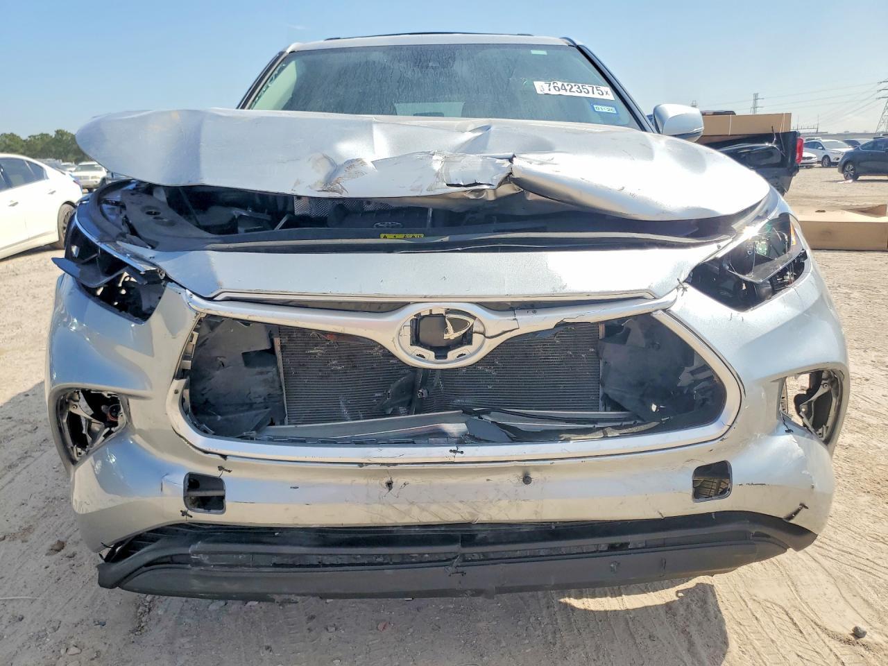 2023 Toyota Highlander L - Фото 5