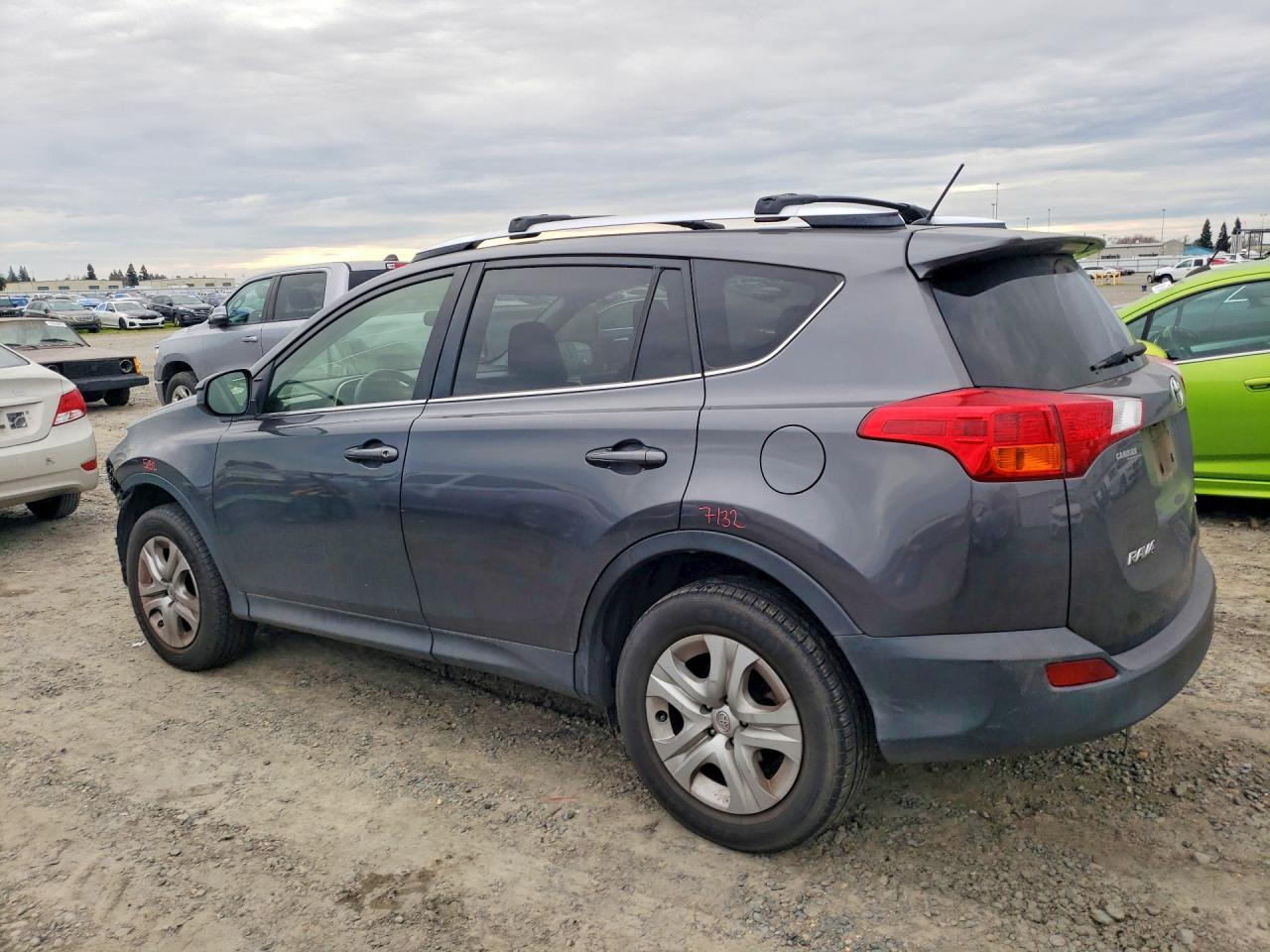 2015 Toyota Rav4 Le - Image 2