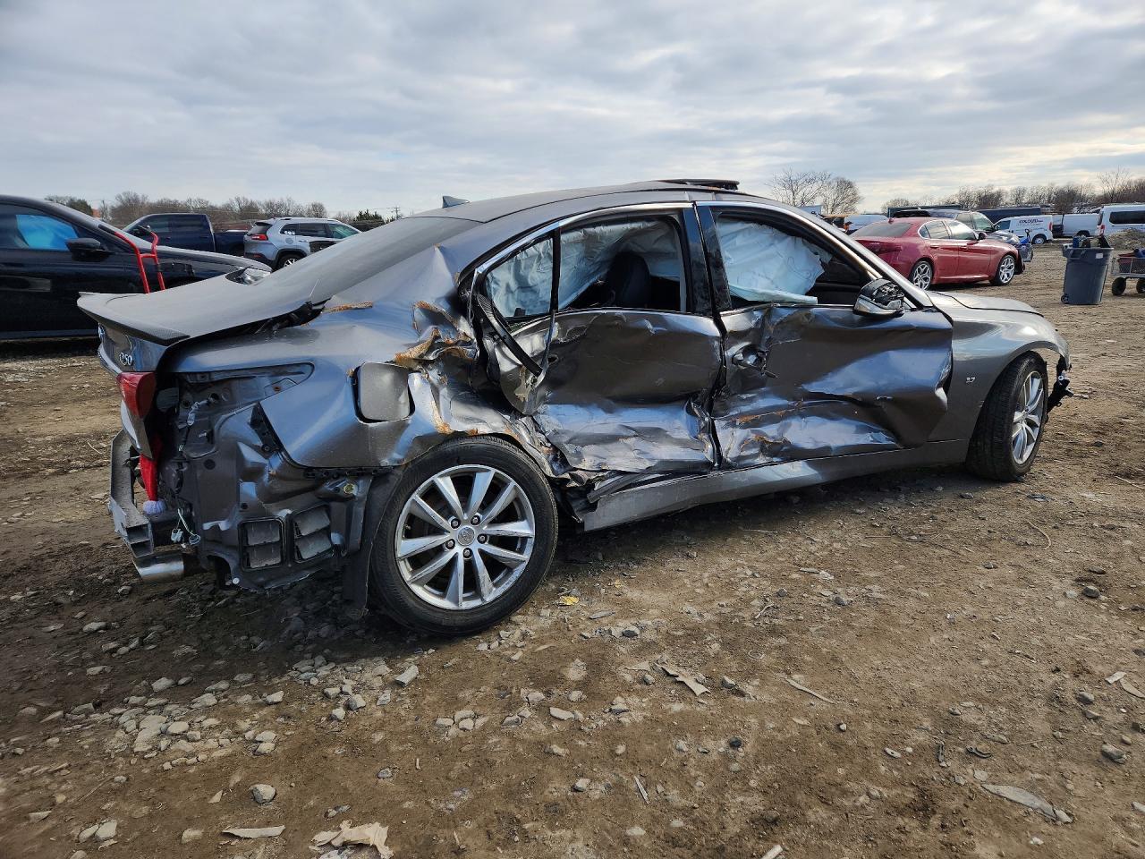 2015 Infiniti Q50 Base - Фото 3