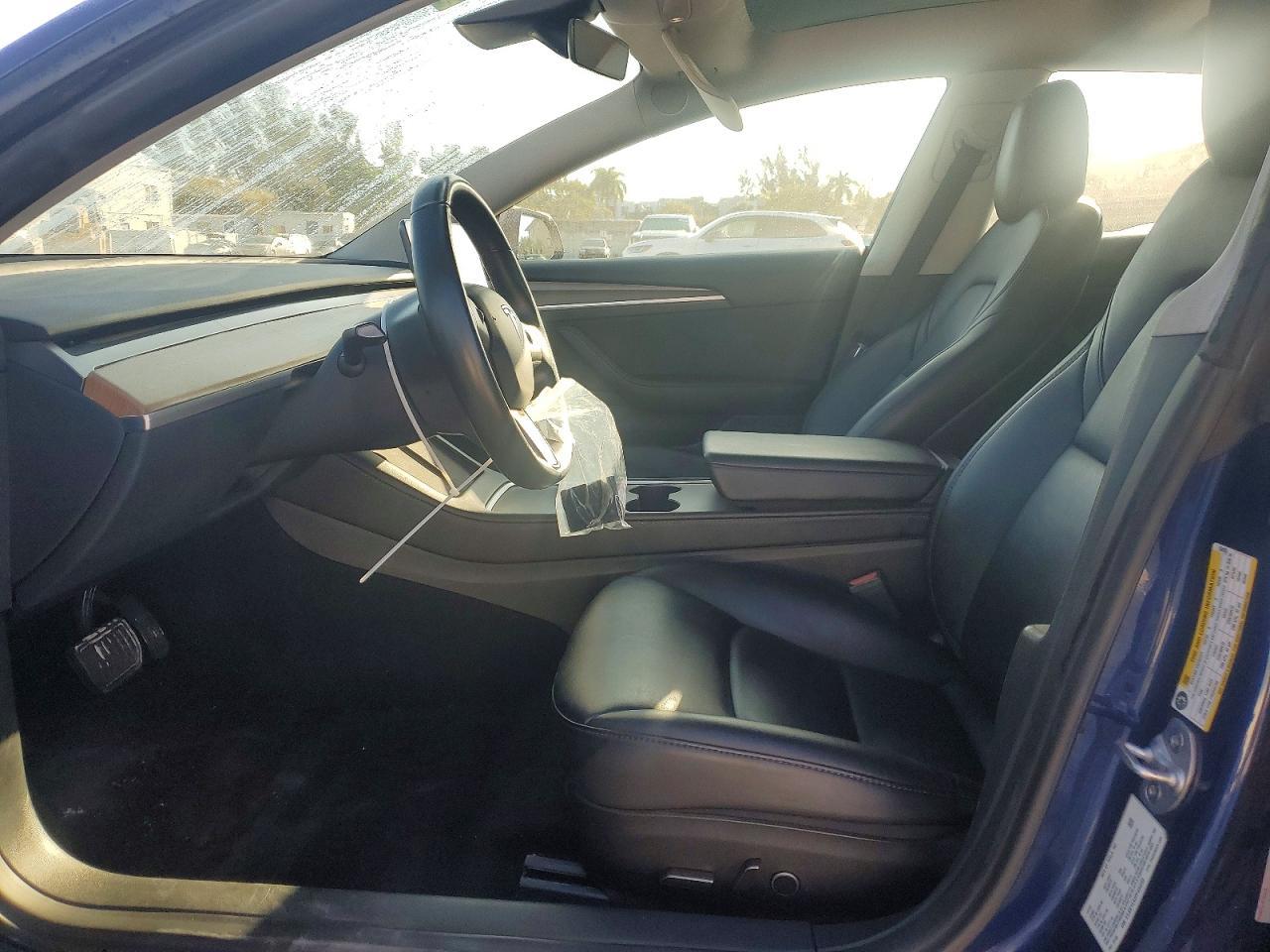2023 Tesla Model 3 - Фото 7