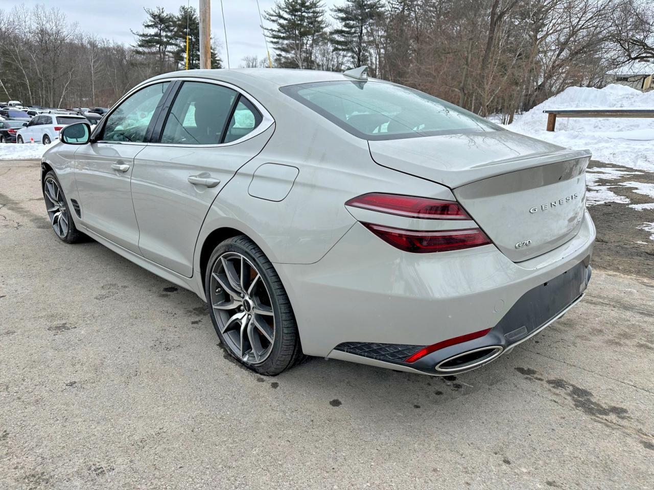2025 Genesis G70 Base - Фото 2