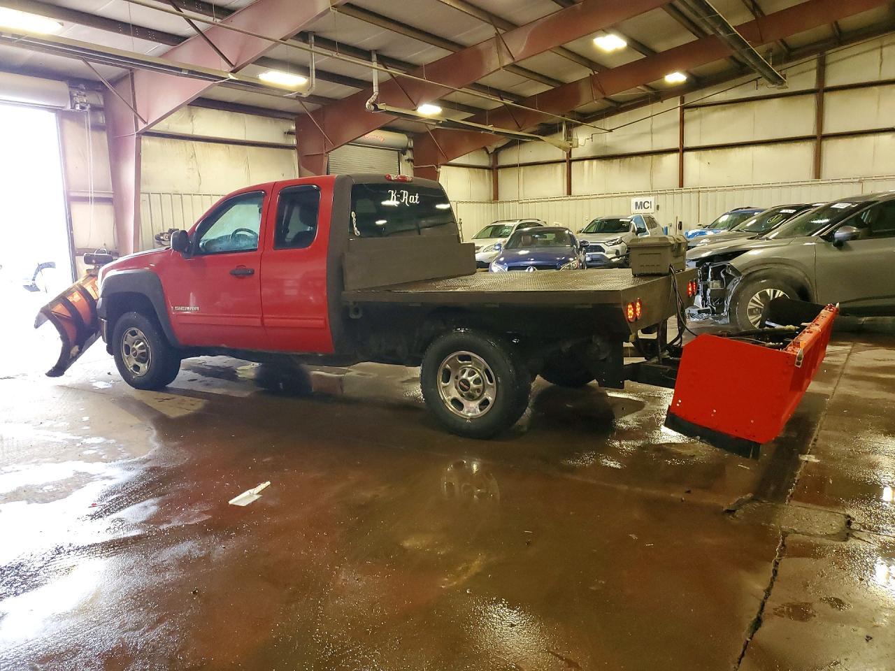 2011 GMC Sierra K2500 Heavy Duty - Фото 2