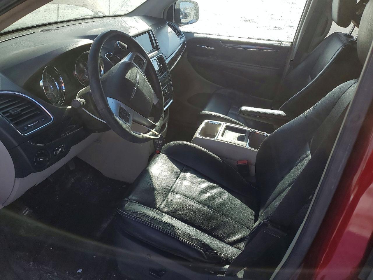 2014 Chrysler Town & Country - Фото 7