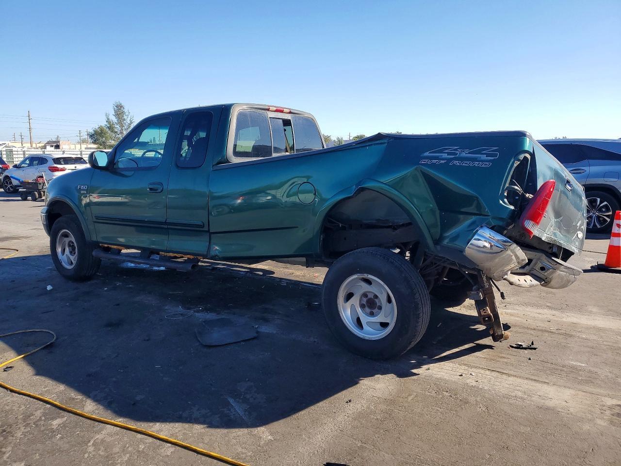2000 Ford F150 - Image 2