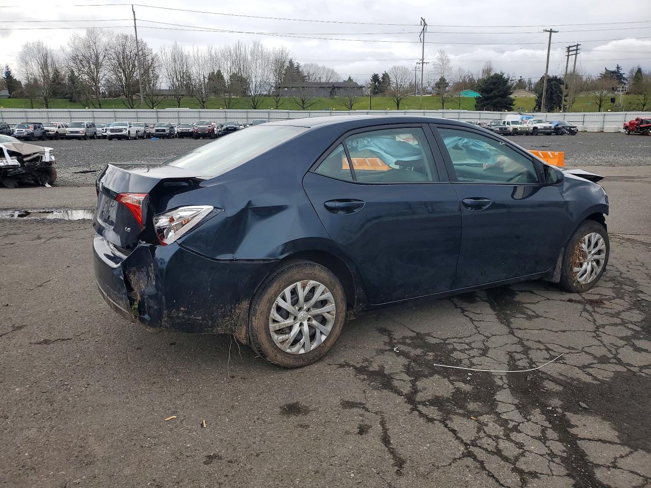 2017 Toyota Corolla Le - Image 3