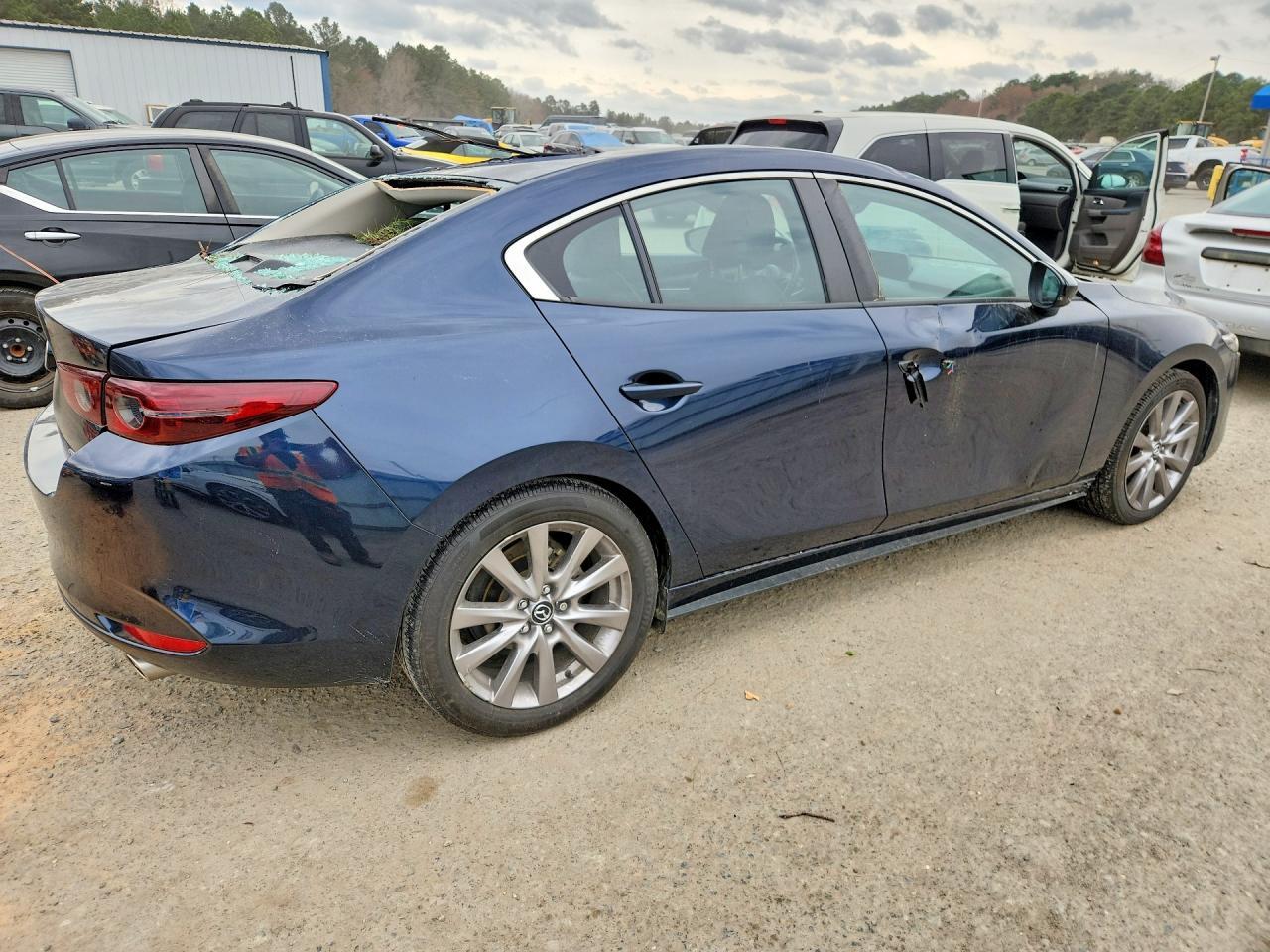 2020 Mazda 3 Select - Image 3