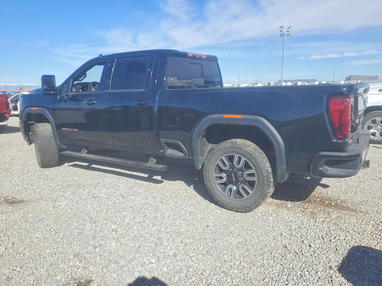 2021 GMC Sierra K2500 At4 - Image 2