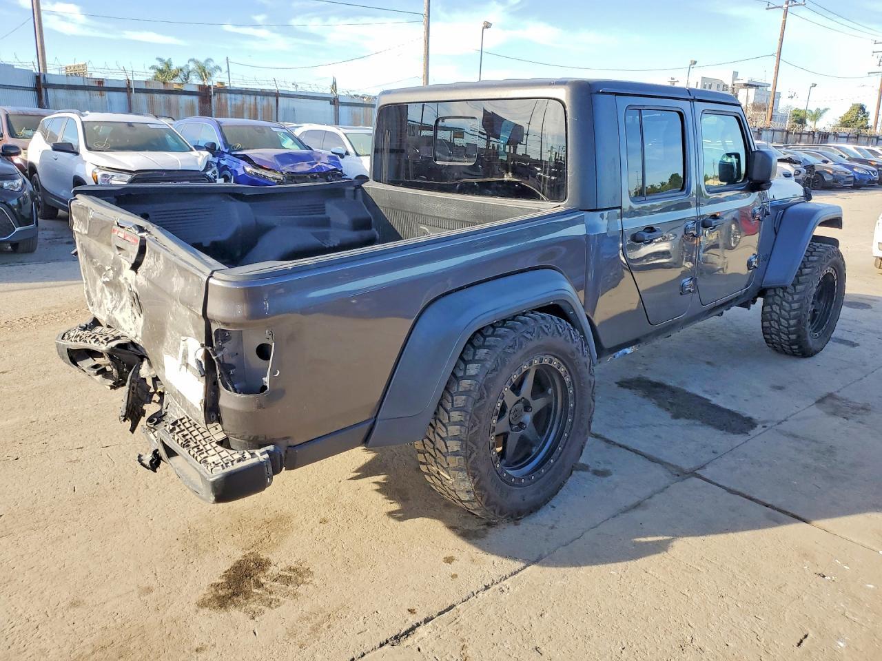 2023 Jeep Gladiator Sport - Фото 3