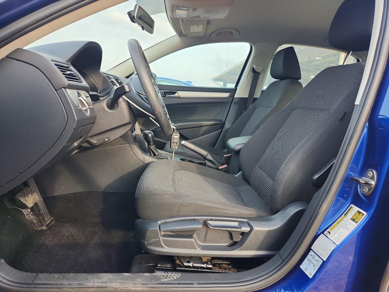 2017 Volkswagen Passat S - Image 7
