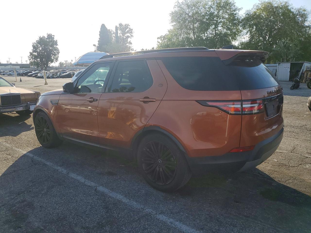 2017 Land Rover Discovery Hse - Фото 2