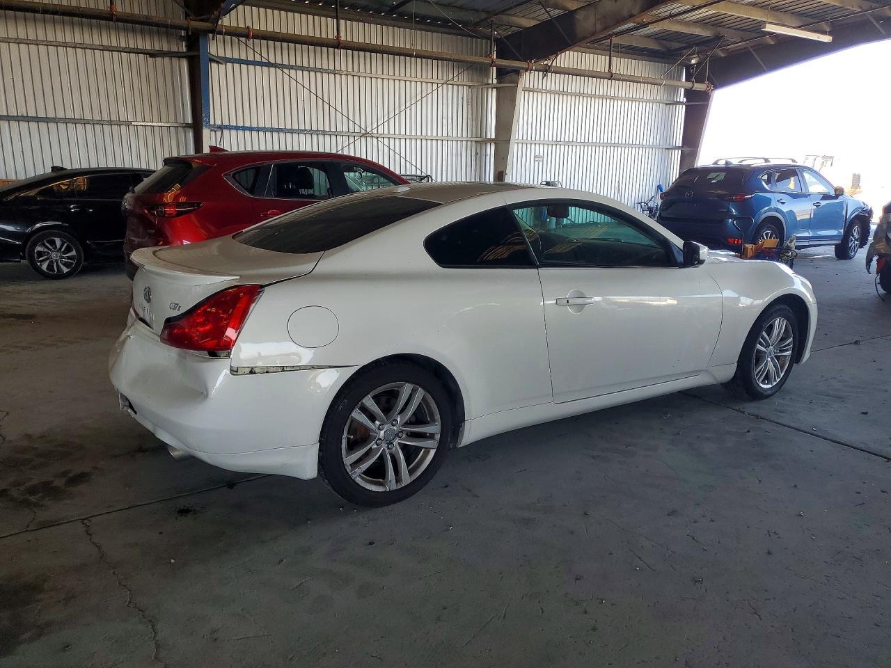 2009 Infiniti G37 - Фото 3