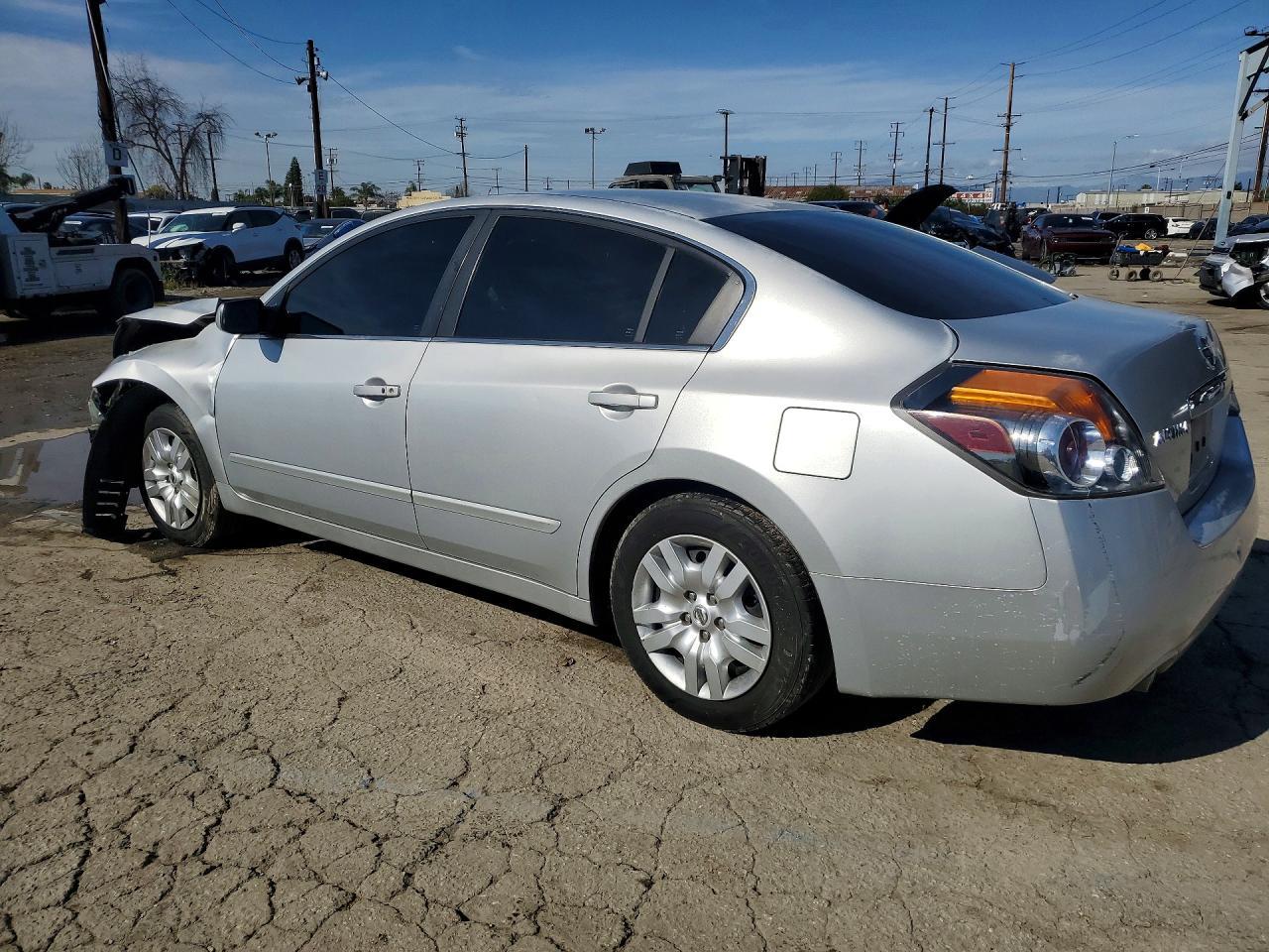 2009 Nissan Altima 2.5 - Фото 2