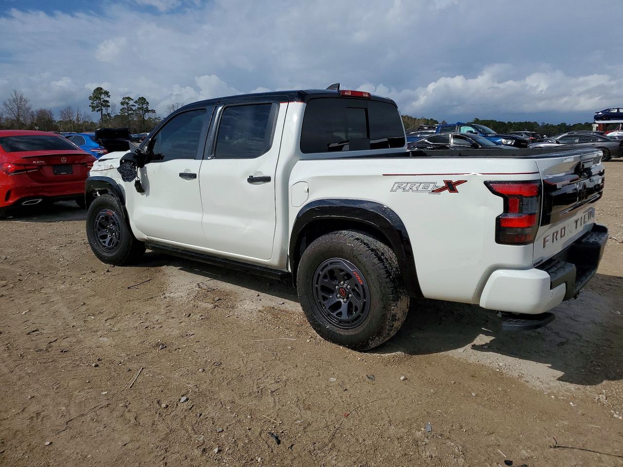 2025 Nissan Frontier S - Image 2