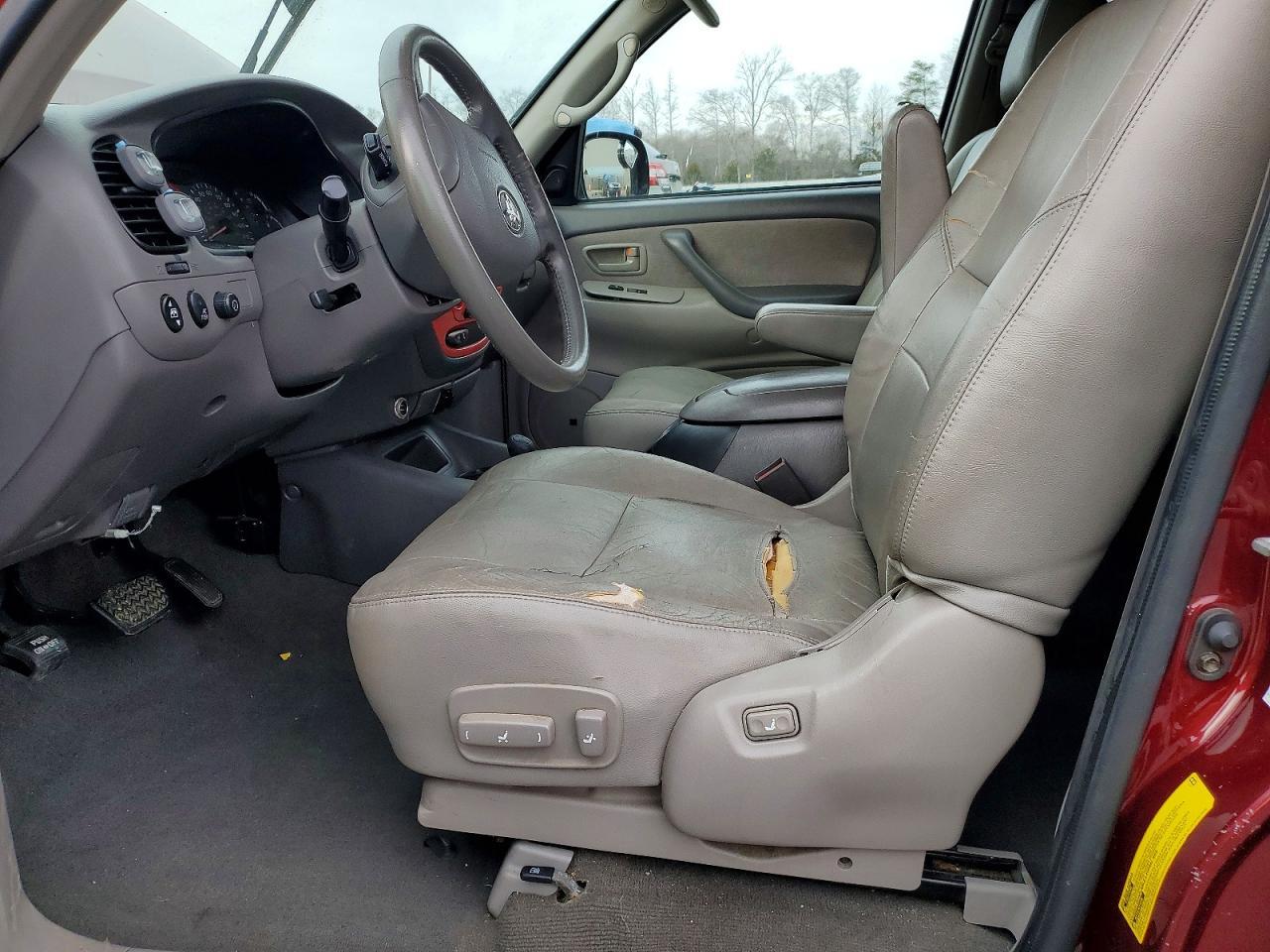 2003 Toyota Sequoia - Фото 7