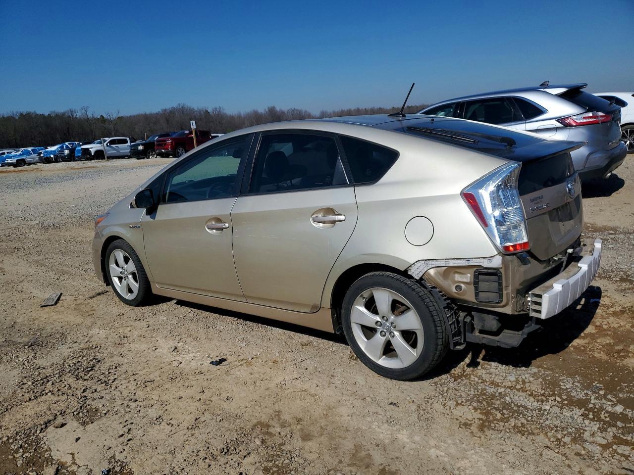 2010 Toyota Prius - Image 2