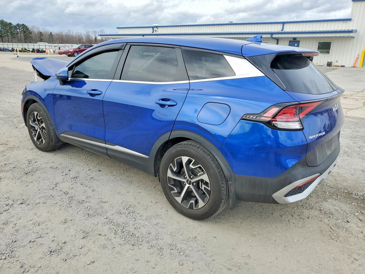2024 Kia Sportage Ex - Image 2