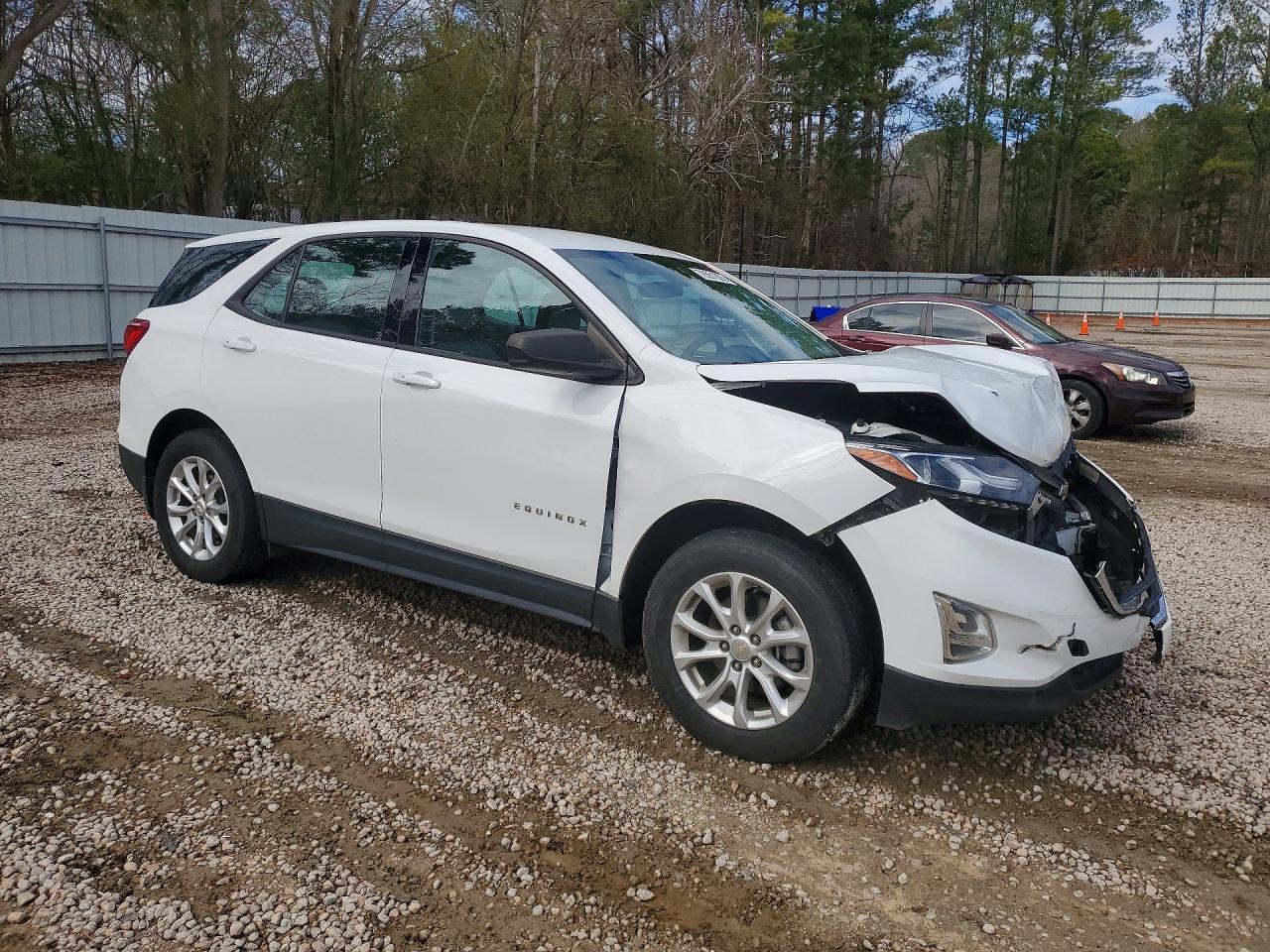 2018 Chevrolet Equinox Ls - Фото 4