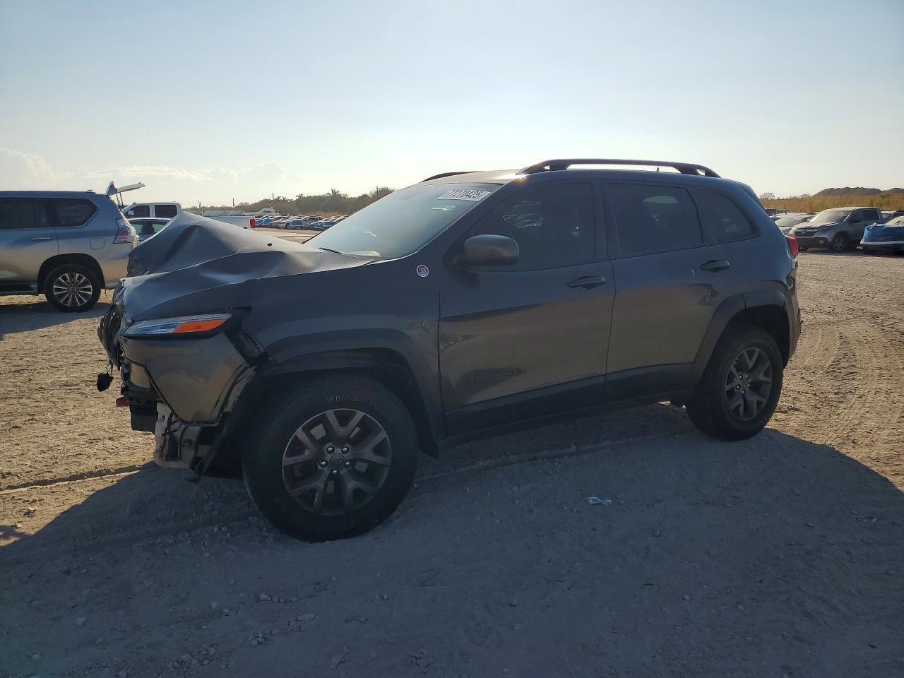 2016 Jeep Cherokee Trailhawk