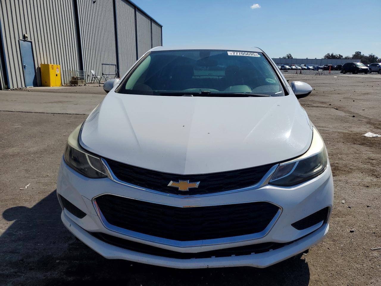 2018 Chevrolet Cruze Lt - Image 5