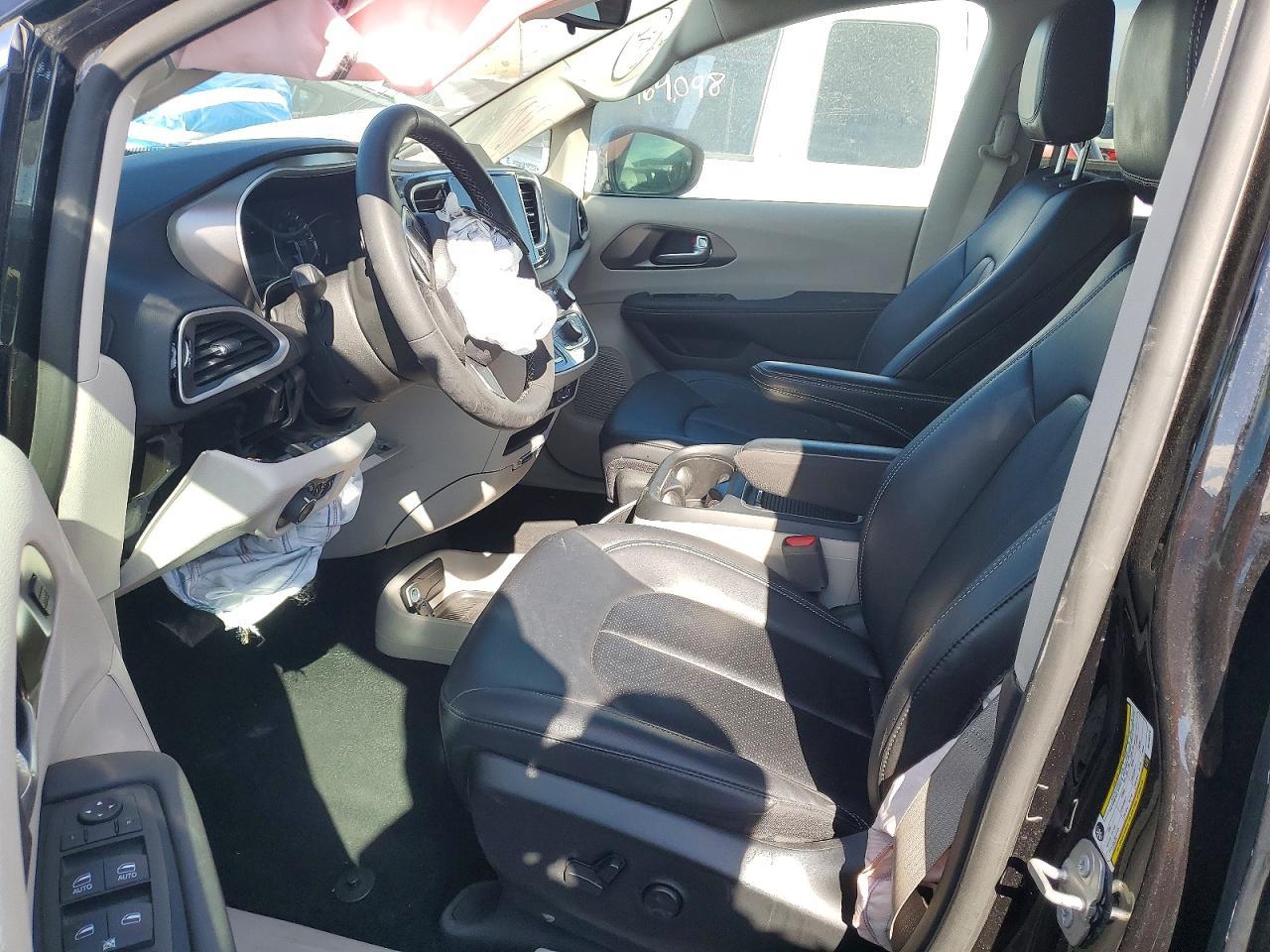 2024 Chrysler Pacifica Touring L - Фото 7