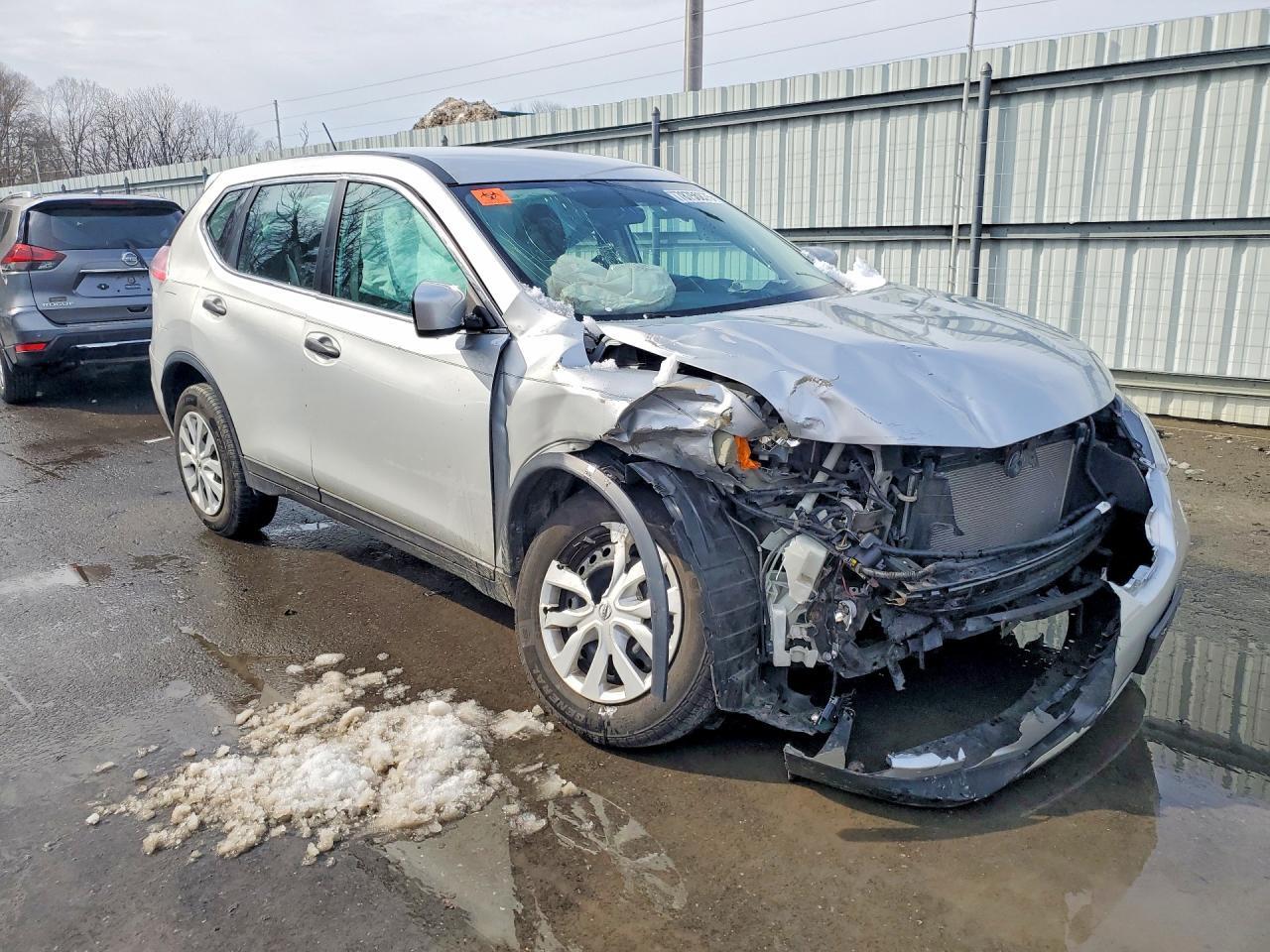 2016 Nissan Rogue S - Фото 4