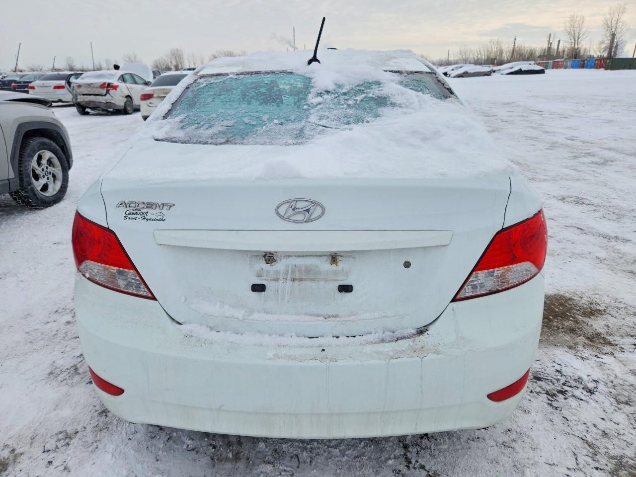 2012 Hyundai Accent Gls - Image 6